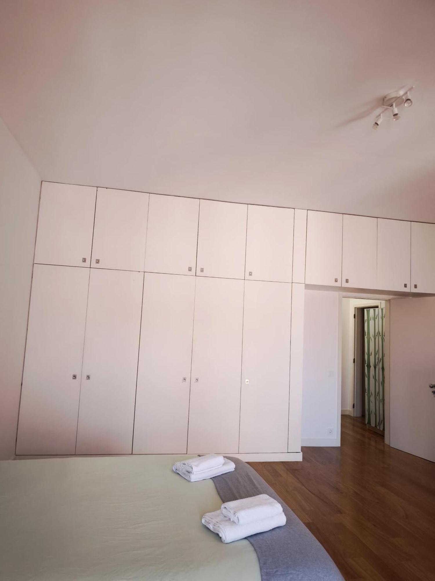 Appartement With Three Bedroom In Historic Largo Do Carmo *