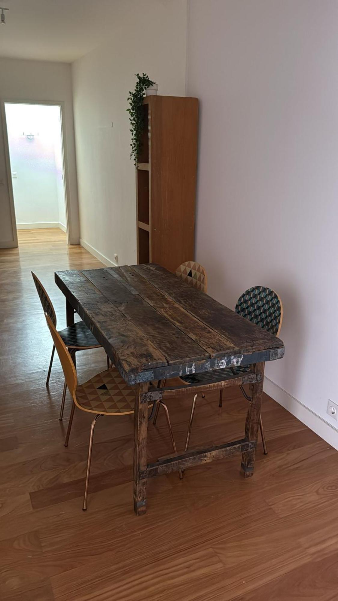 With Three Bedroom In Historic Largo Do Carmo *